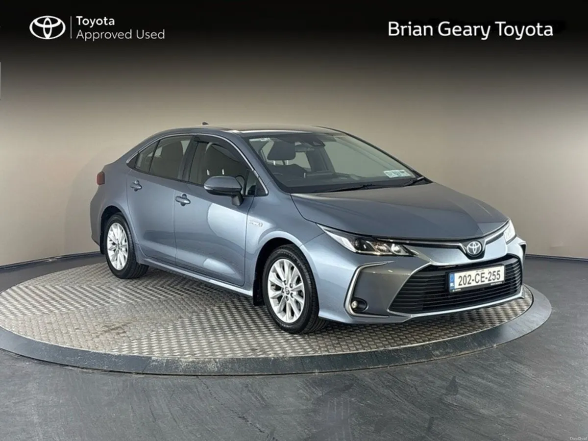 Toyota Corolla LUNA SAL 4DR AUTO - Image 1
