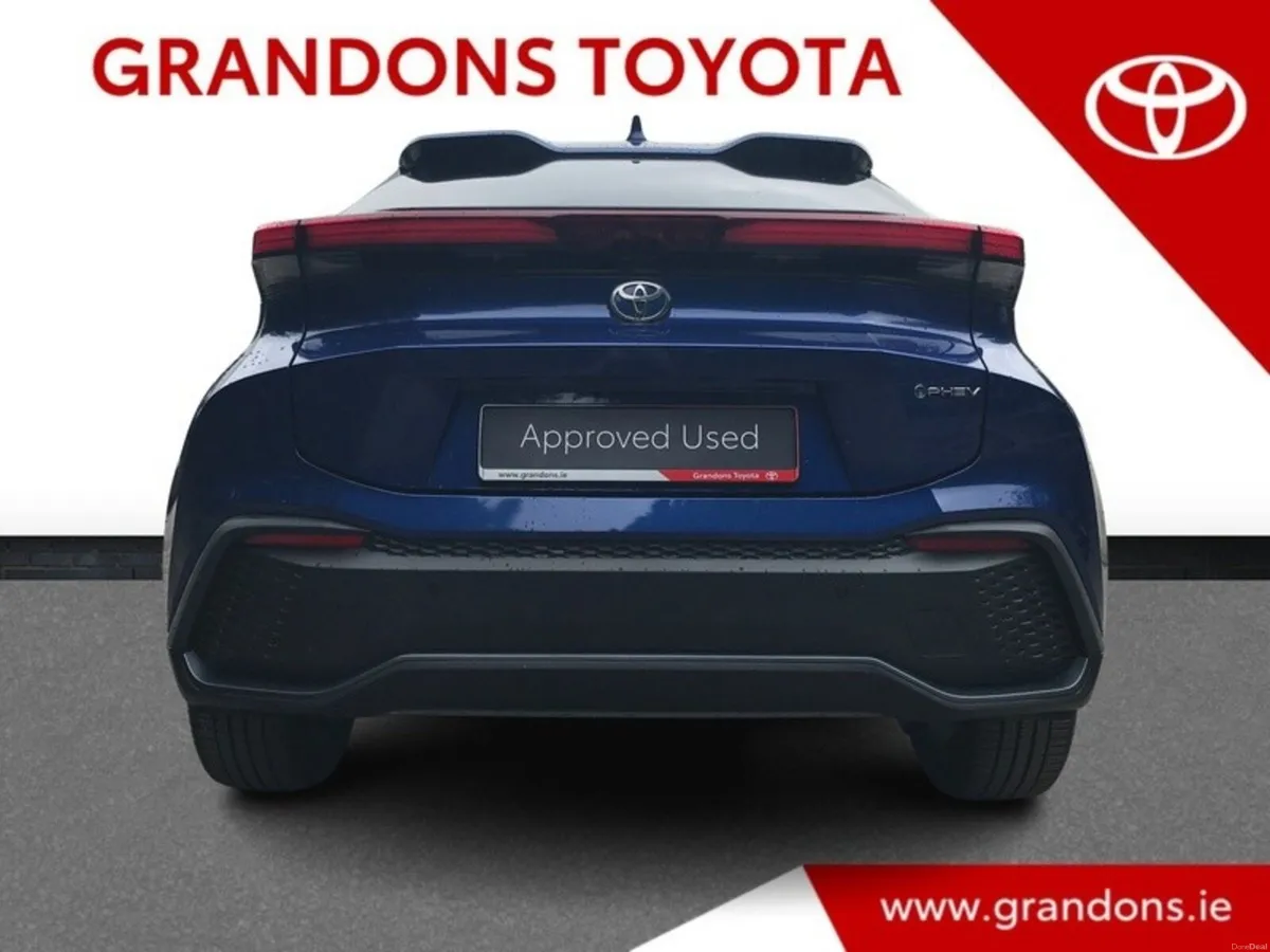Toyota C-HR PHEV SPORT - GRANDONS - DEMO SALE! - Image 4