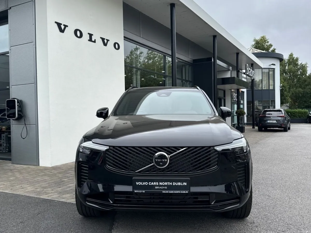 Volvo XC90 ---SOLD---XC90 T9 Plus Dark AWD PHEV--I - Image 2