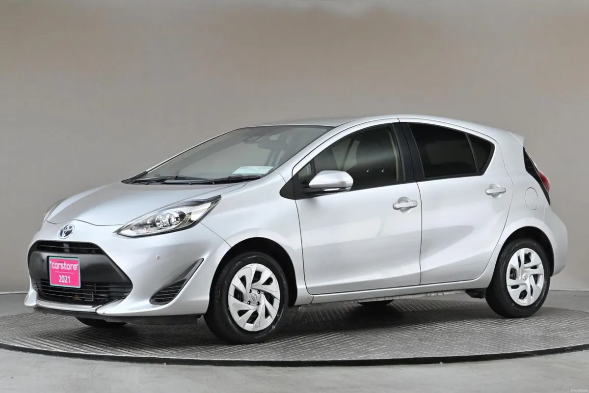 Toyota Aqua 1.5 VVT-i HYBRID **REVERSE CAM**ANDROI - Image 4