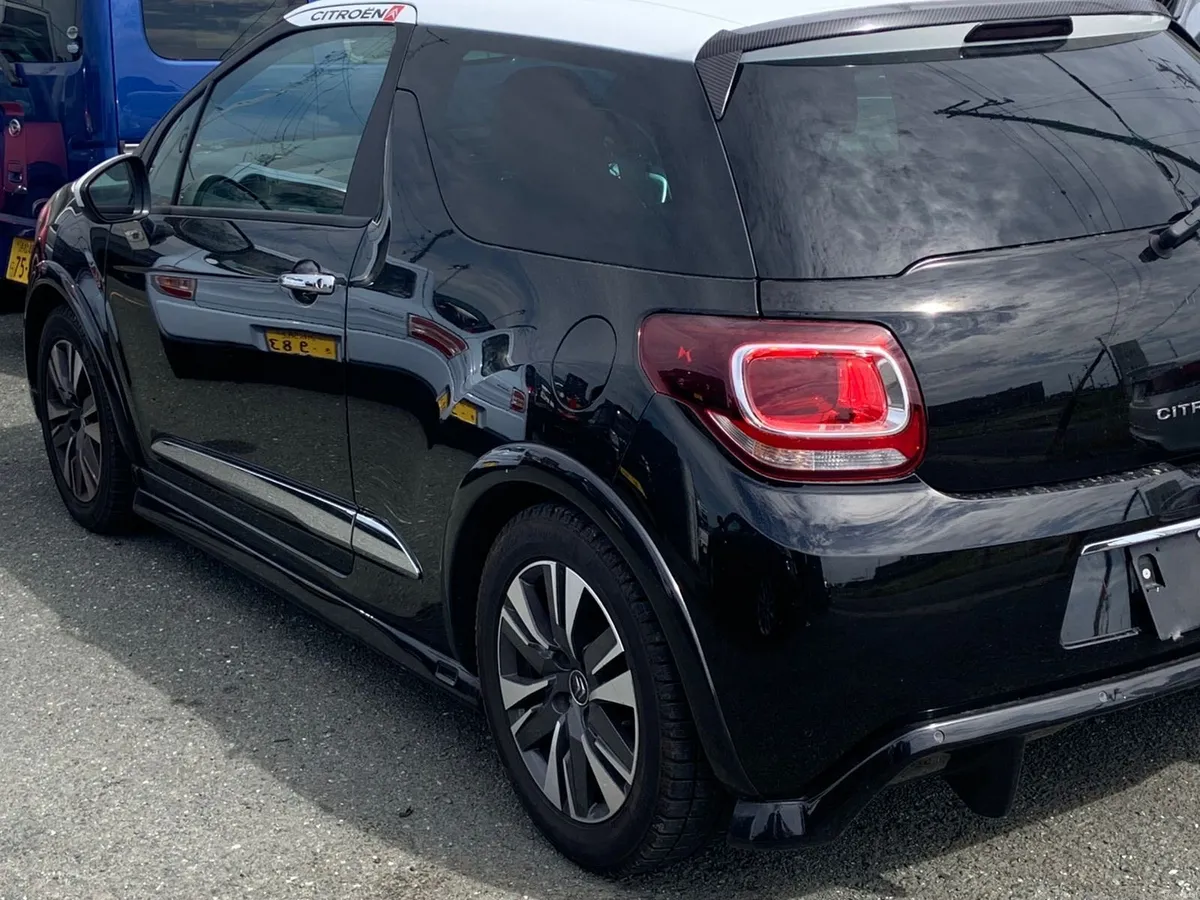 Car - Image 3