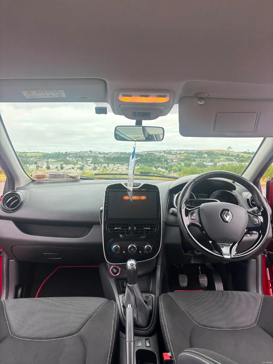 Renault Clio 2015 - Image 4