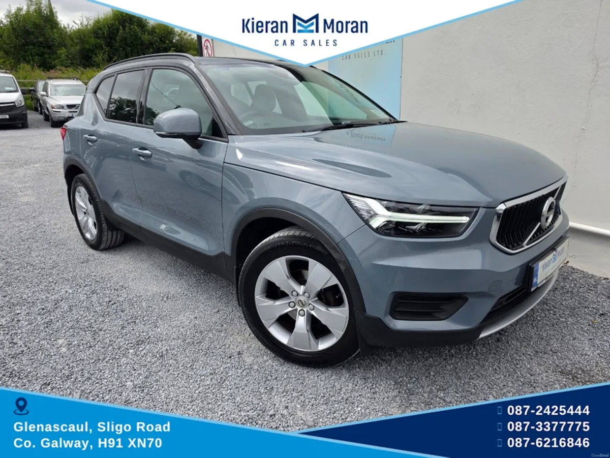 Volvo XC40 T3 MOMENTUM 5DR - Image 2