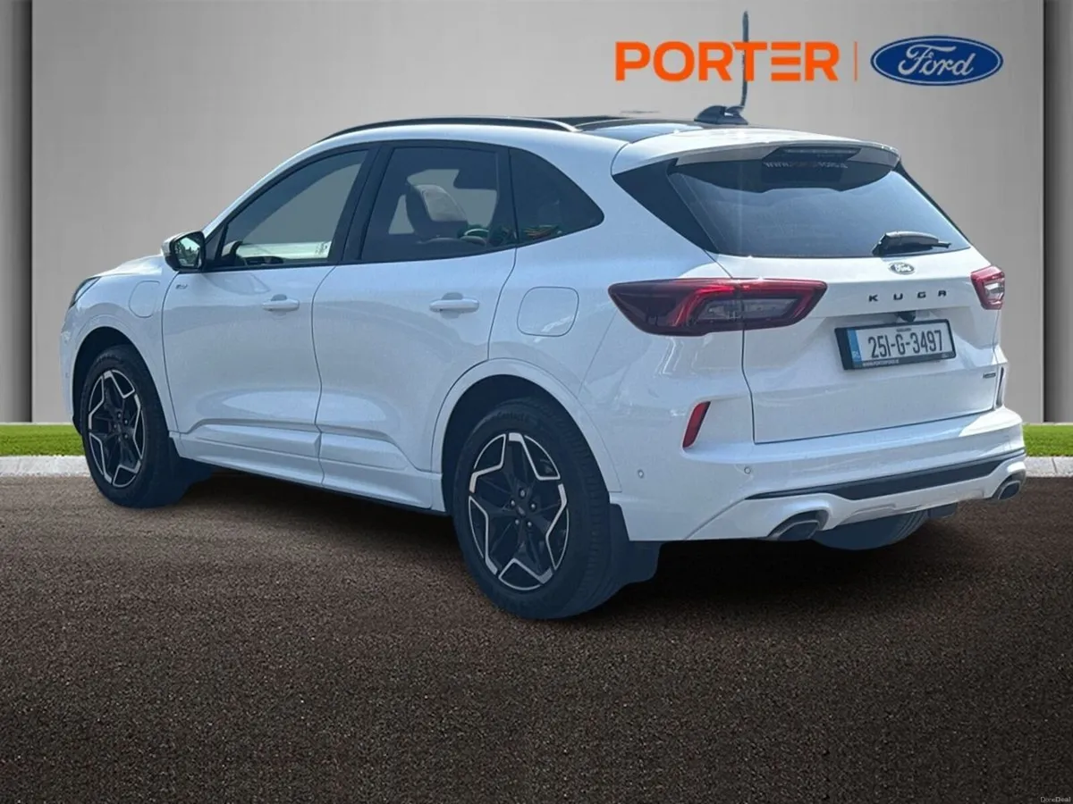 Ford Kuga 2.5 Duratec 225PS PHEV ST-Line X Auto - Image 3