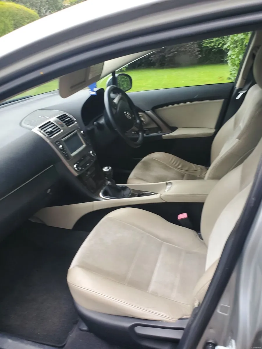 Toyota Avensis 2014 - Image 4