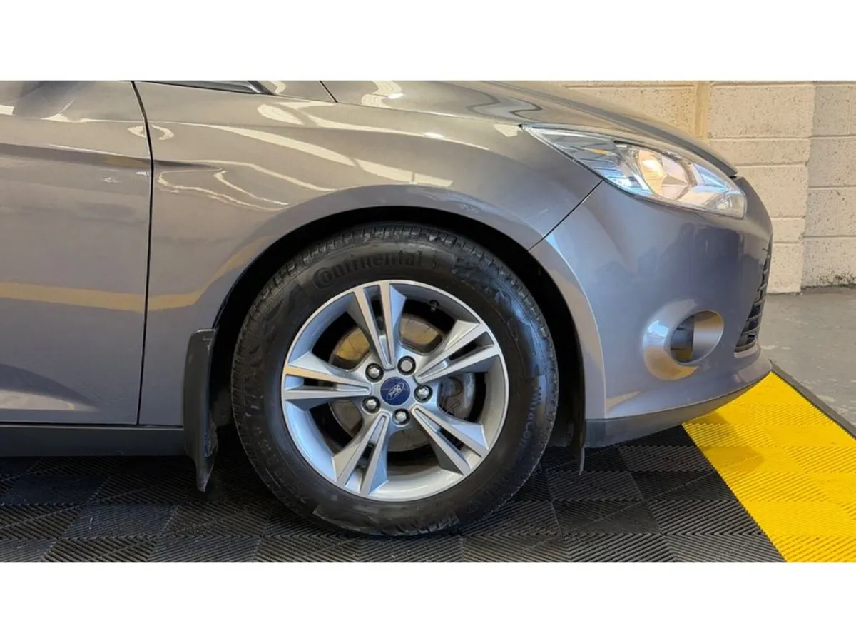 Ford Focus EDITION 1.6 95PS 2014MY 4DR - Image 5