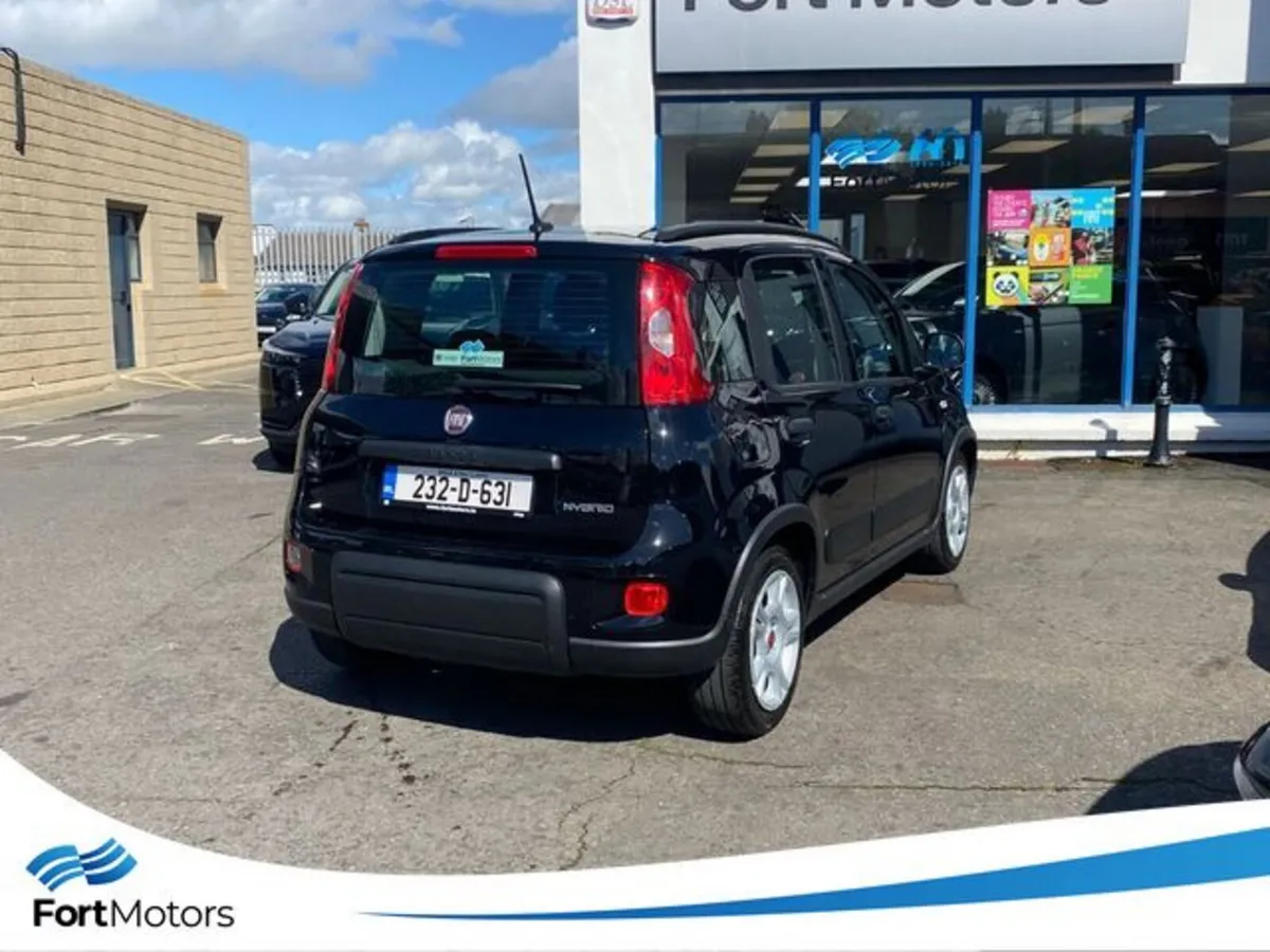 Fiat Panda 1.0 Mild-Hybrid Petrol Manual - Image 6