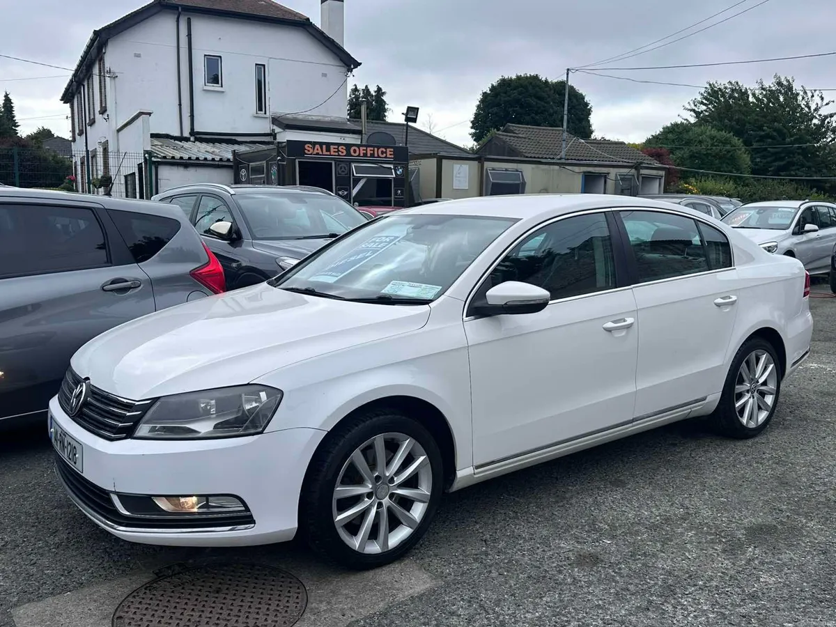 2014 Volkswagen Passat 1.6 Executive - Image 2