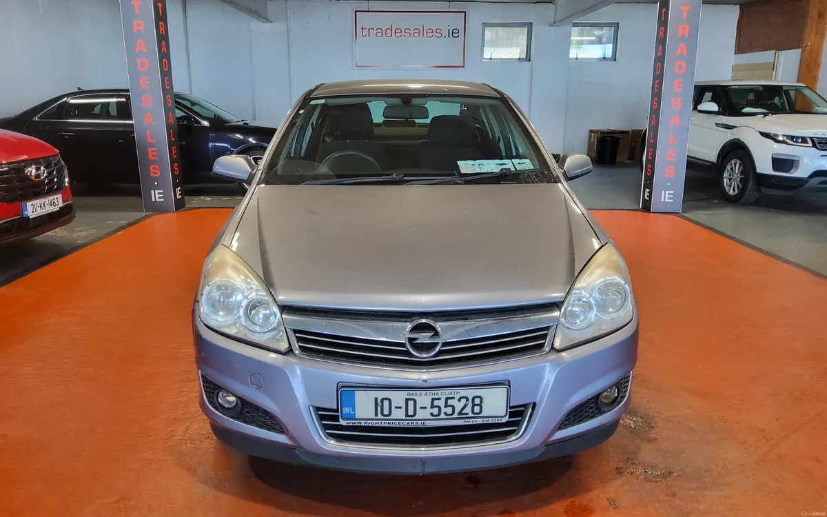 Opel Astra 2010 - Image 3