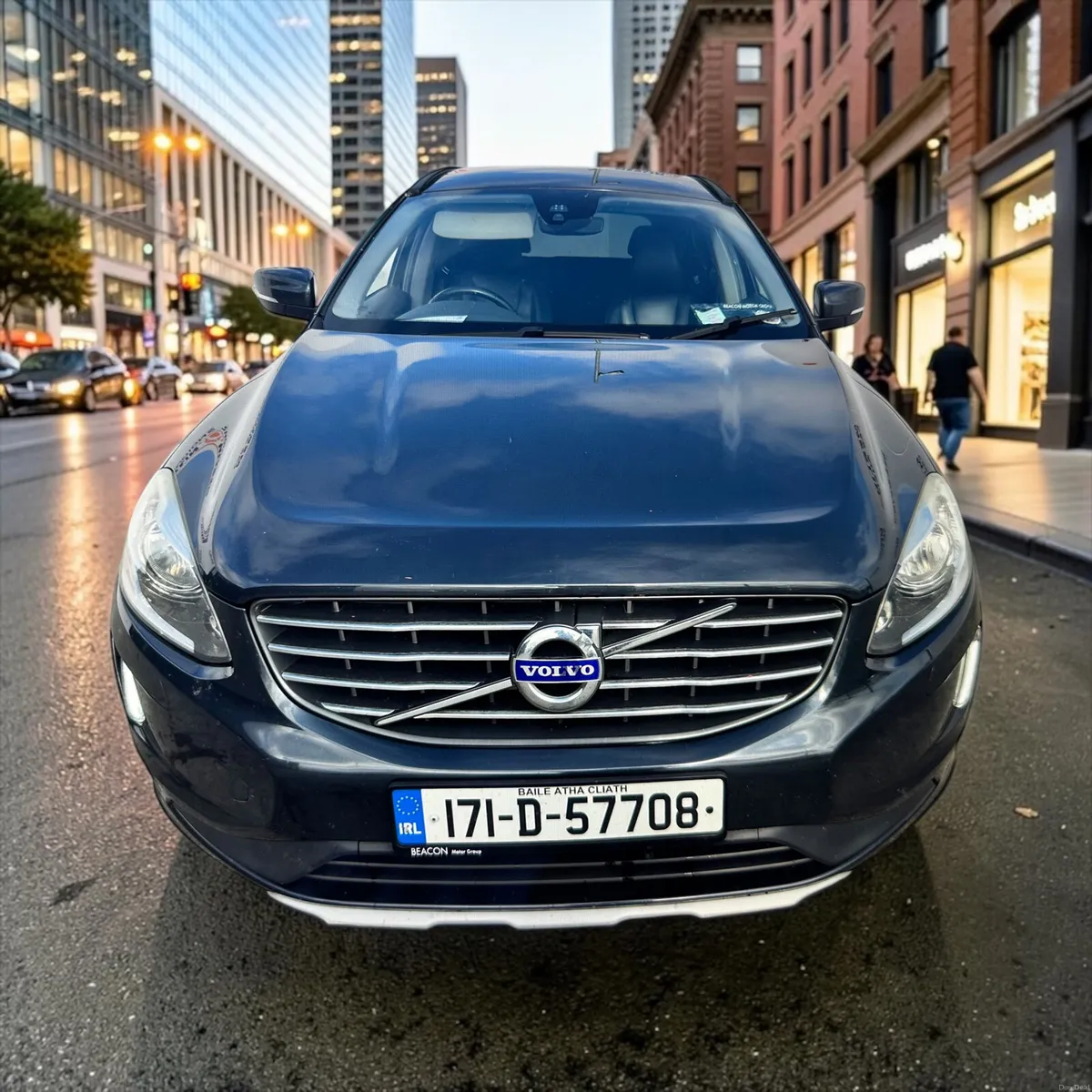 2017 Volvo XC60 D4 (190hp) FWD SE - Image 2