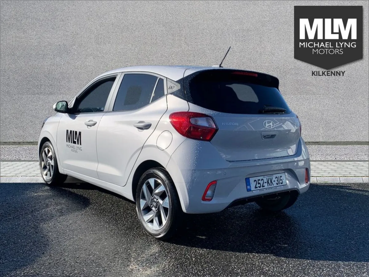 Hyundai i10 Deluxe Plus - Image 6