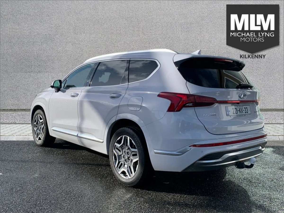 Hyundai Santa Fe 1.6 PHEV 4WD Premium Auto - Image 6