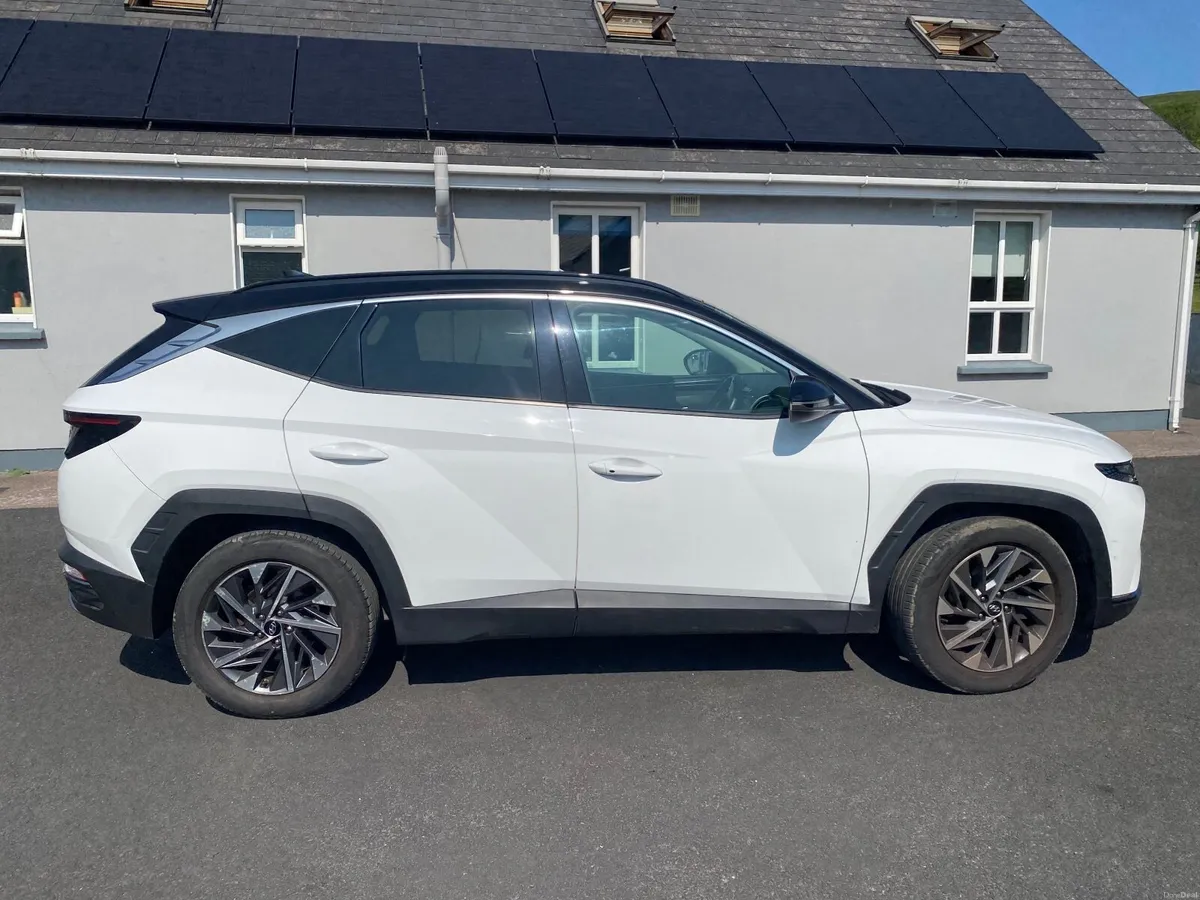 2022 Hyundai Tucson Executive Plus 2Tone 5D - Image 2
