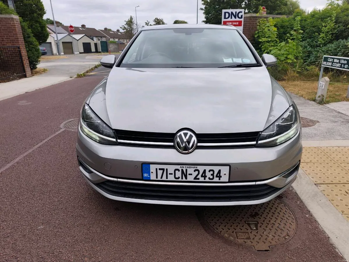 Golf 2017 new Nct 2years good spec low kilometers - Image 2