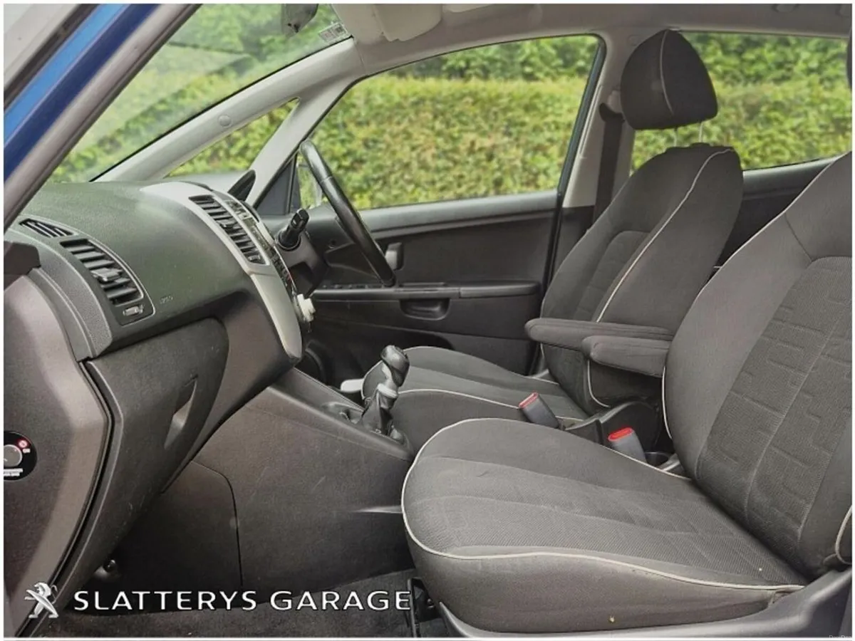 Kia Venga 1.4 EX - Image 4
