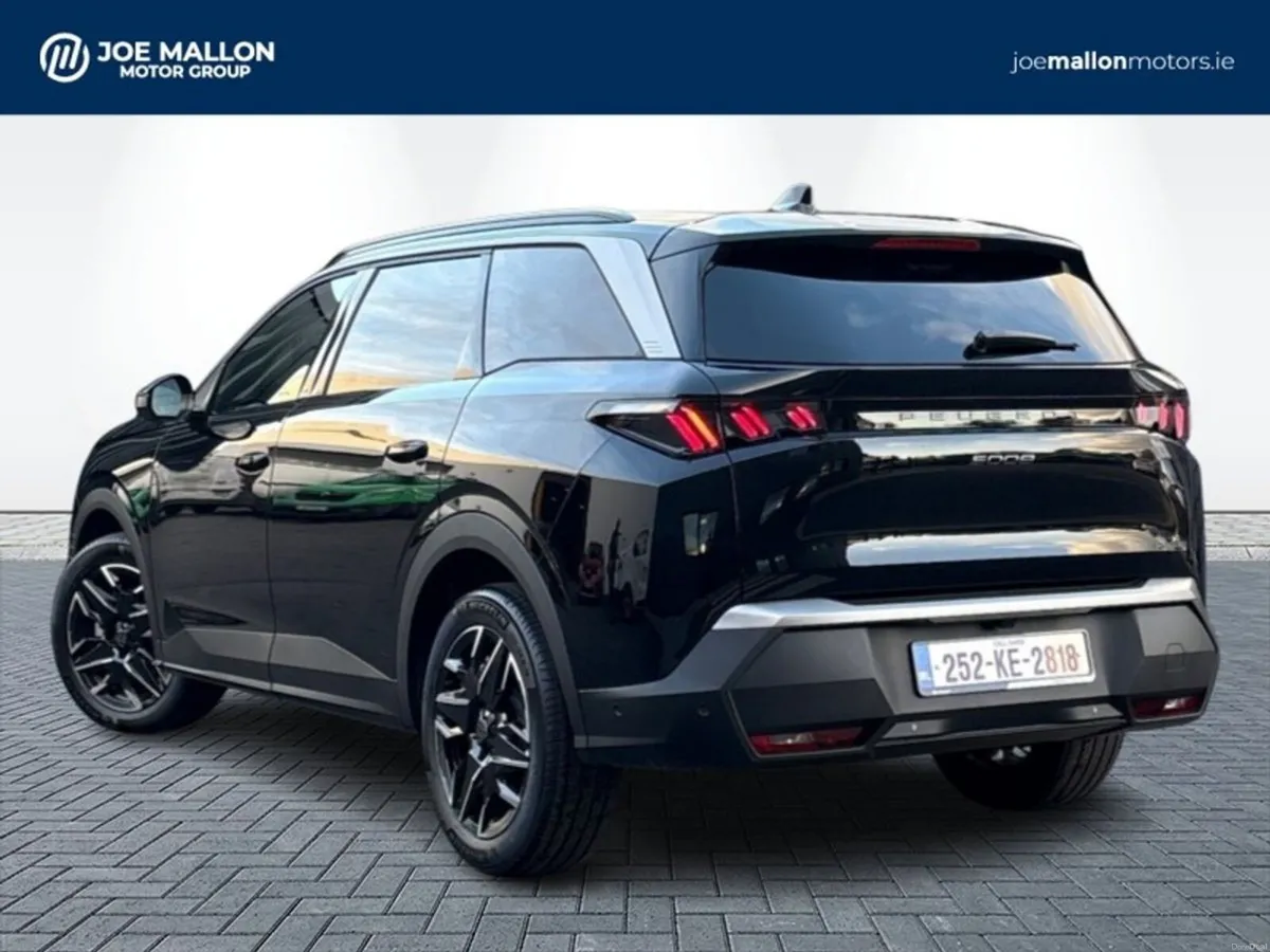 Peugeot 5008 Allure Hybrid AUTO - Image 2