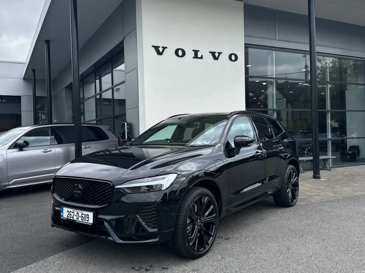 Volvo XC60 XC60 T6 Black Edition Plus AWD PHEV--Pa - Image 1