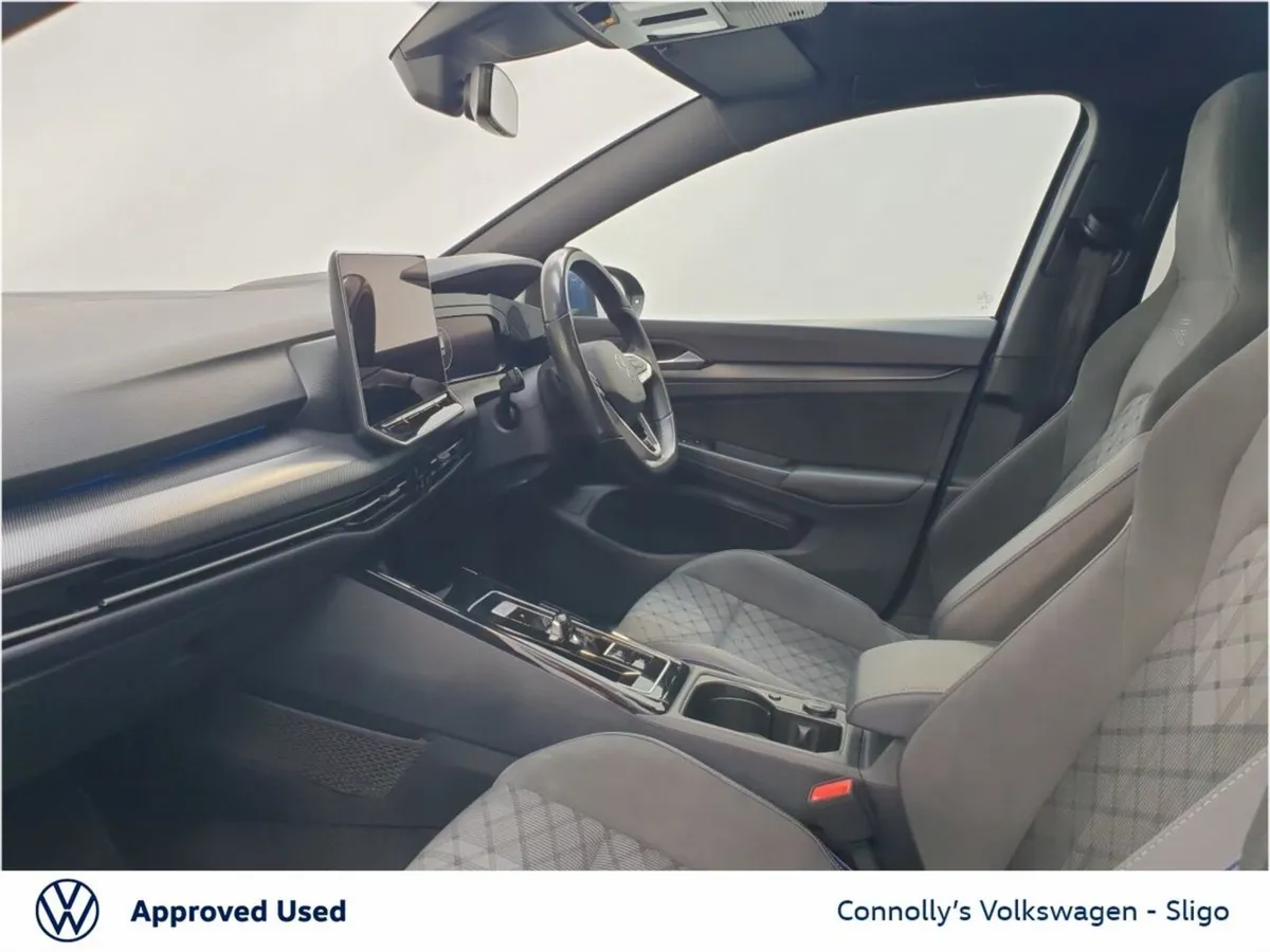 Volkswagen Golf RLINE 2.0 TDI 150HP AUTO - Image 4