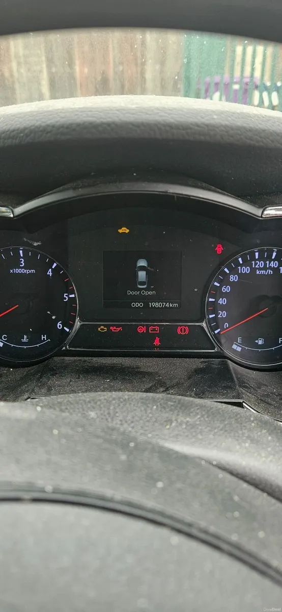 Kia Optima 2013 - Image 1