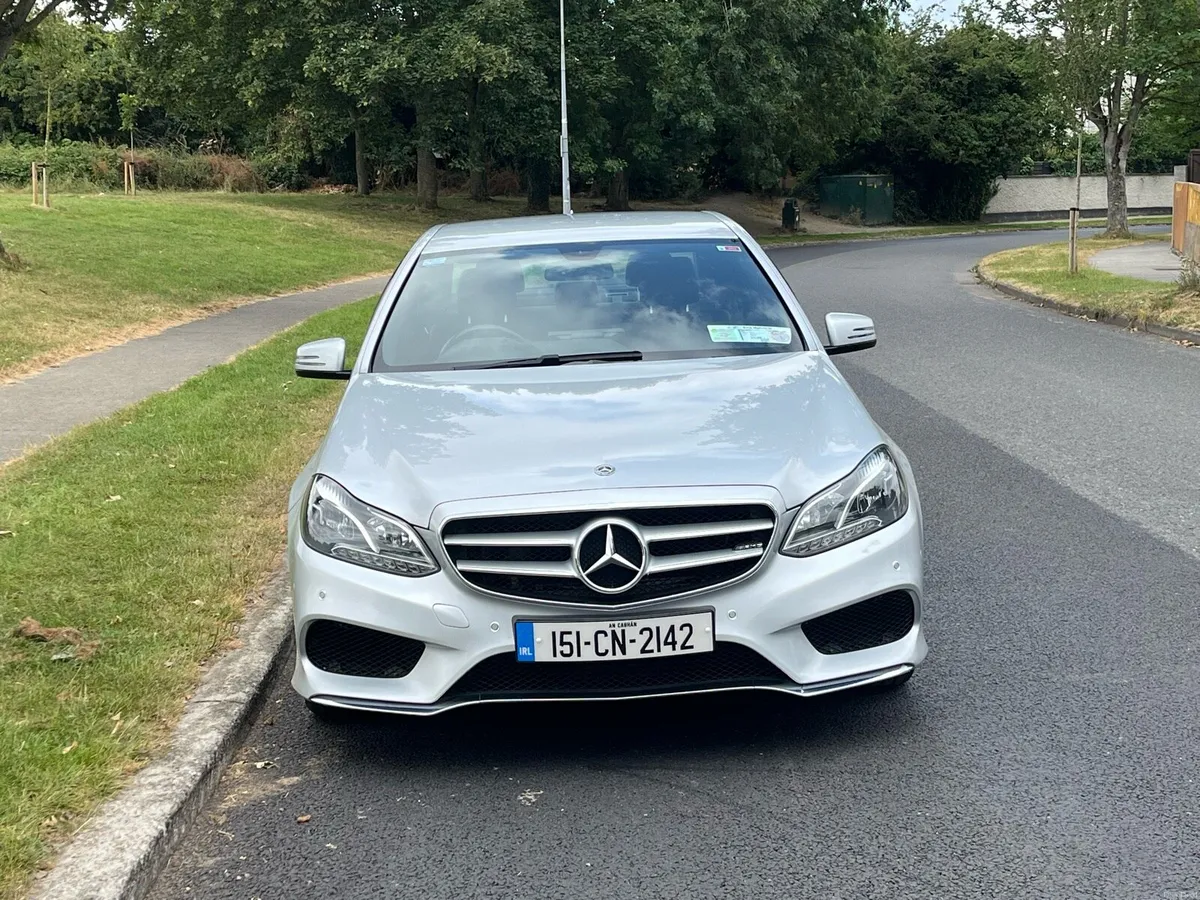 Mercedes Benz e220 bluetec amg line 4dr auto - Image 2