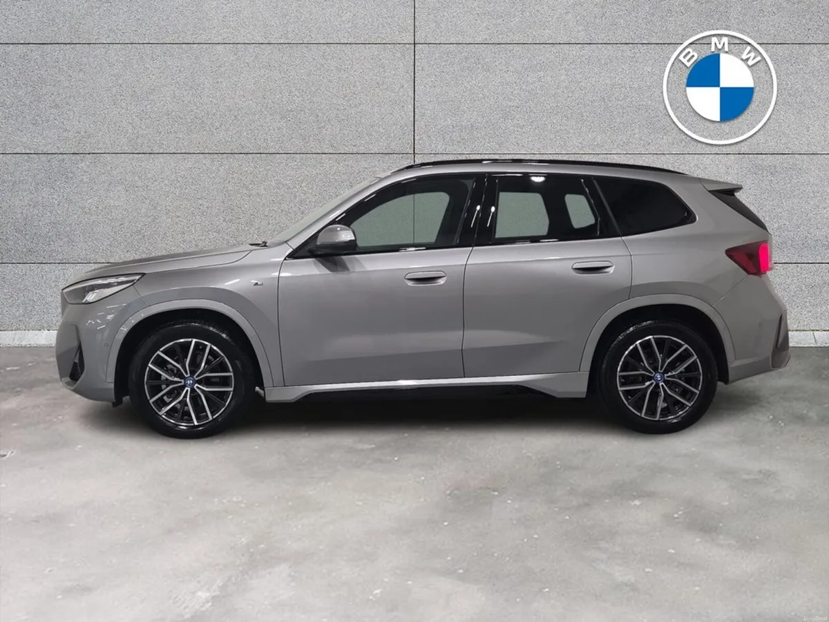 BMW iX1 eDrive20 M Sport - Image 4