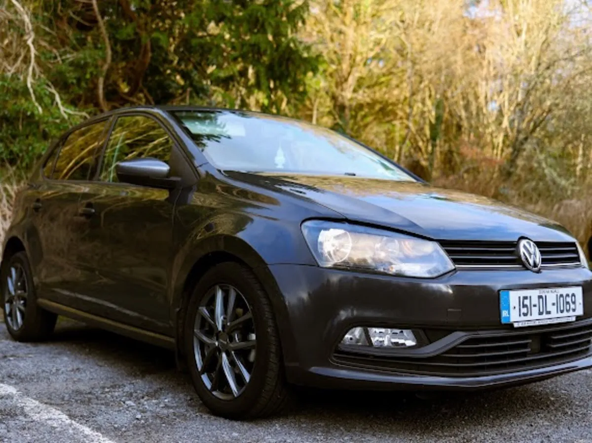 2015 Volkswagen Polo - Image 1