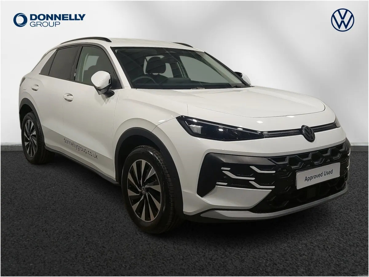 Volkswagen T-roc Hatchback Life - Image 1