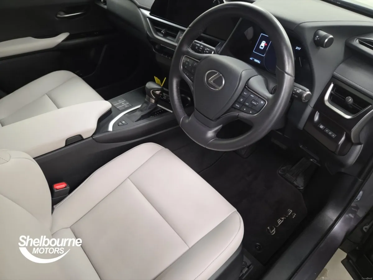 Lexus UX 250H F SPORT DESIGN - Image 4