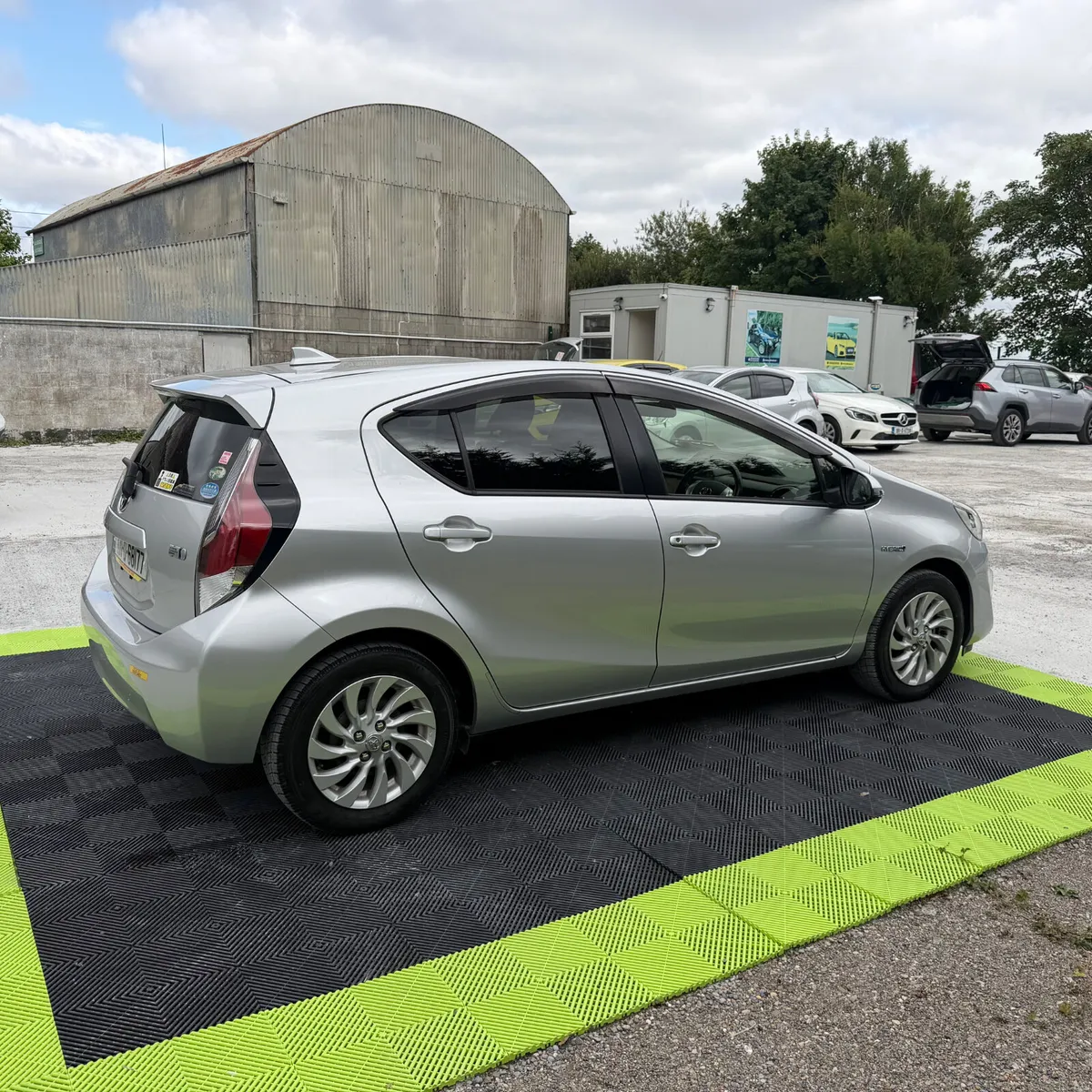 Toyota Aqua 2017 Leather Edition - Image 4