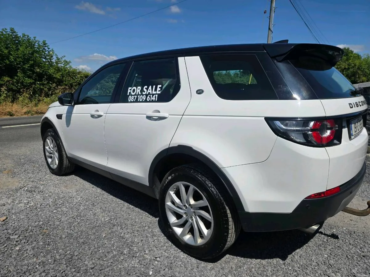 LANDROVER DISCOVERY SPORT - Image 3