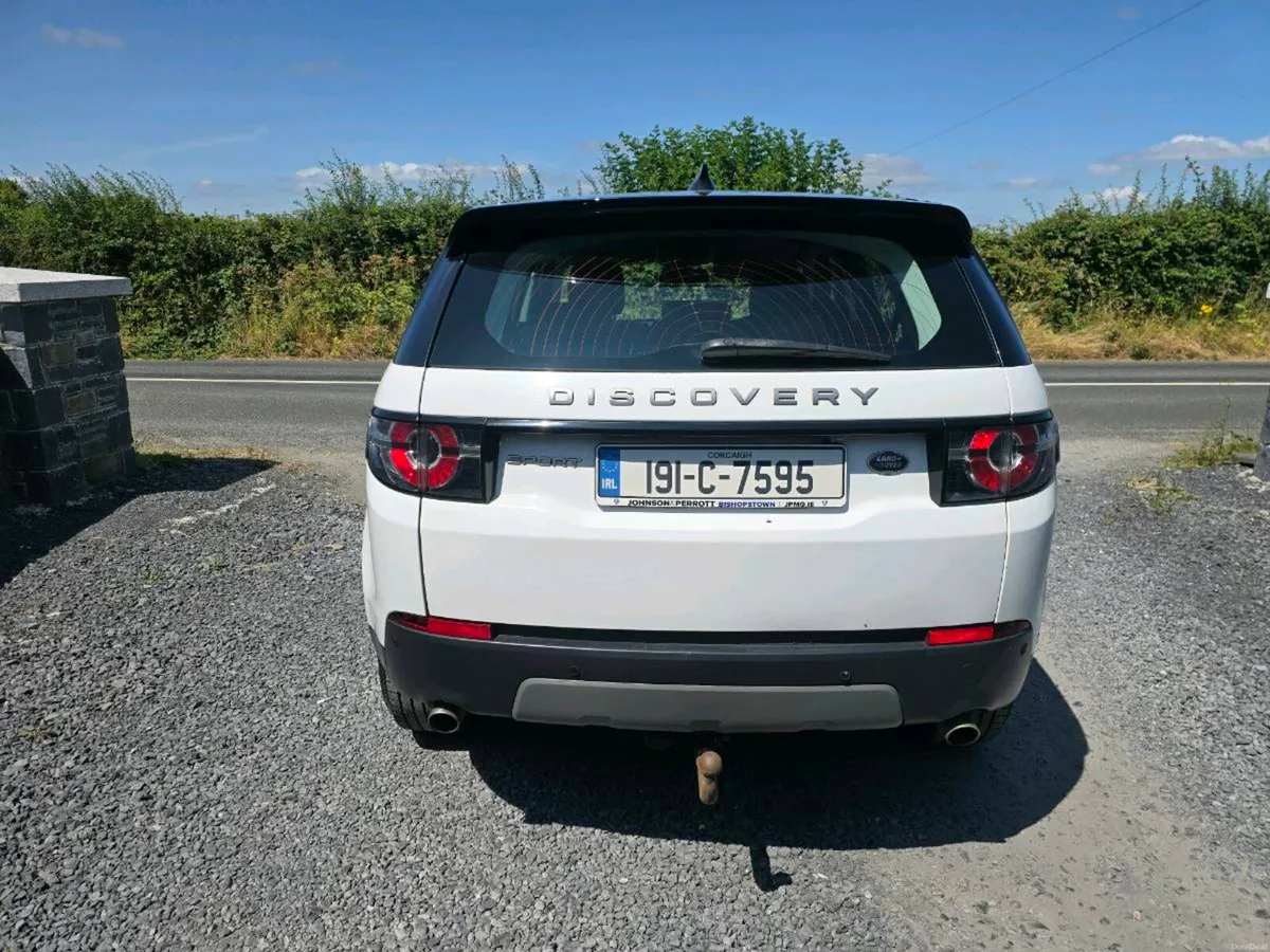 LANDROVER DISCOVERY SPORT - Image 5