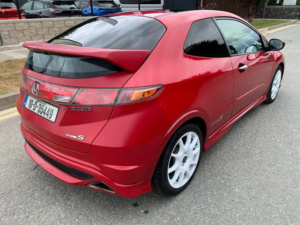 2010 Honda Civic 1.8 Tyre S, Nctd 10/26,tax 9/26 - Image 4