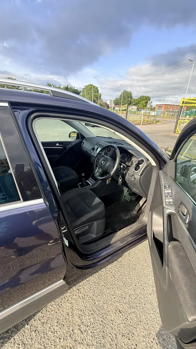 Volkswagen Tiguan 2015 Quick Sale!! - Image 5