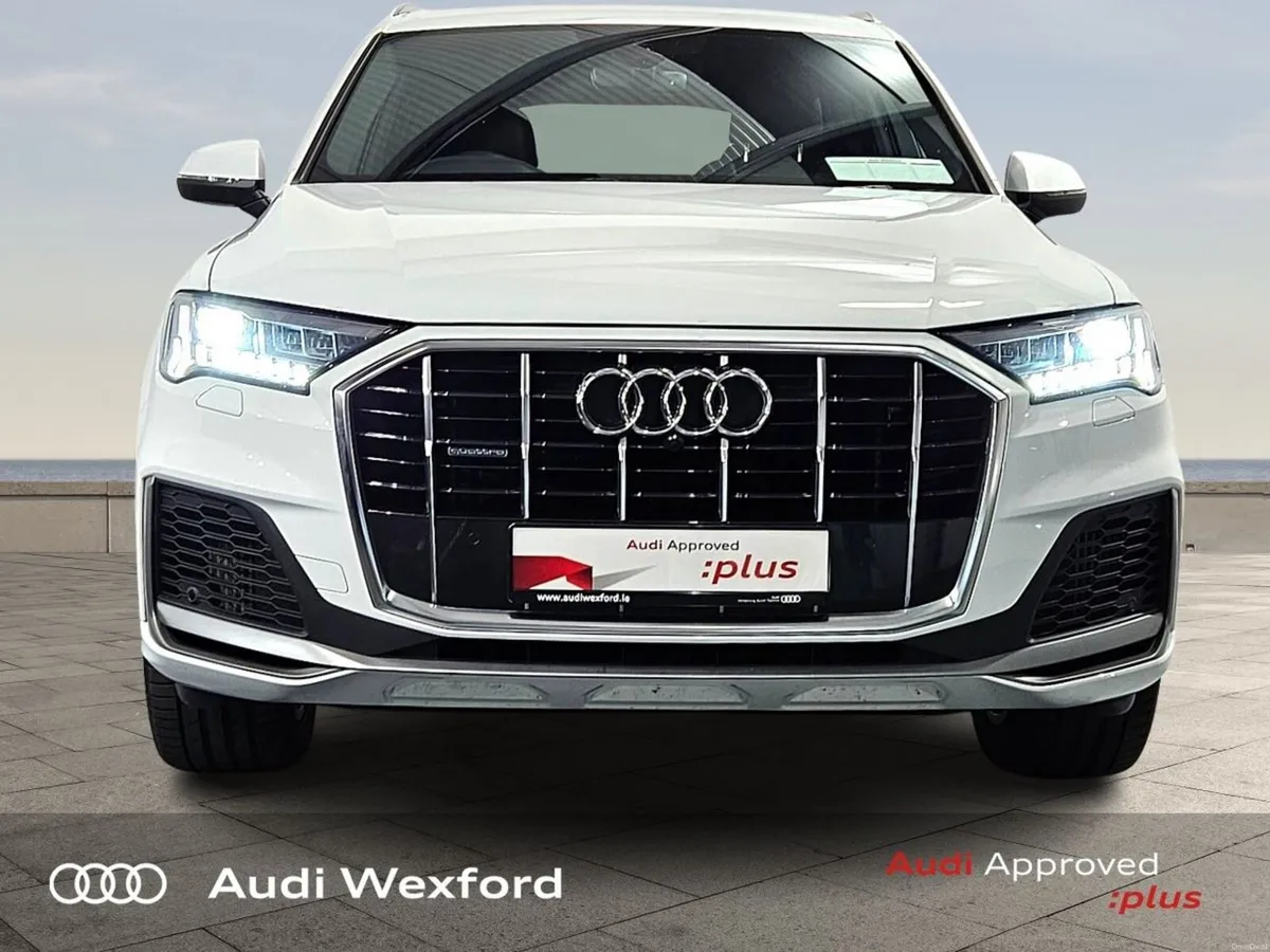 Audi Q7 55 TFSIe quattro Tiptronic S Line €156p/w - Image 3