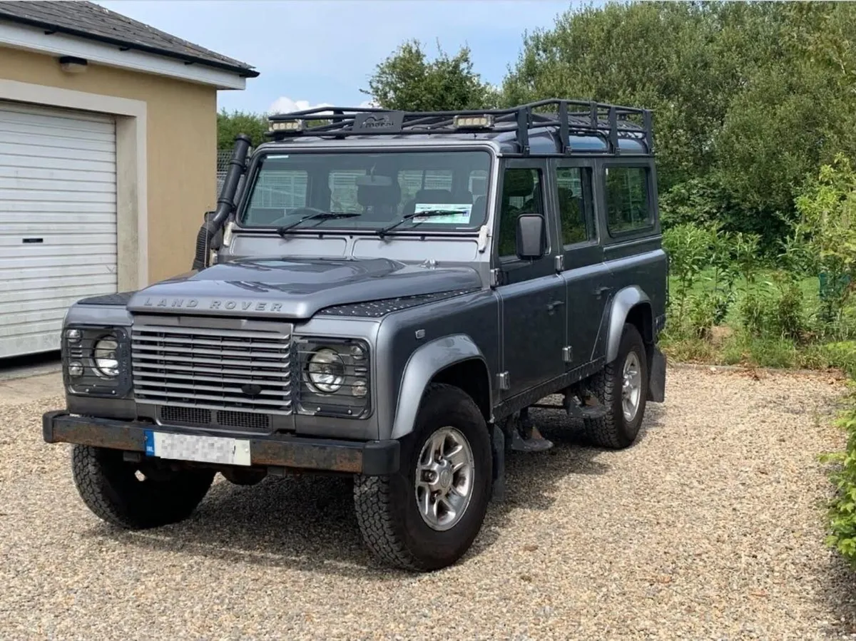 Landrover  defender - Image 2
