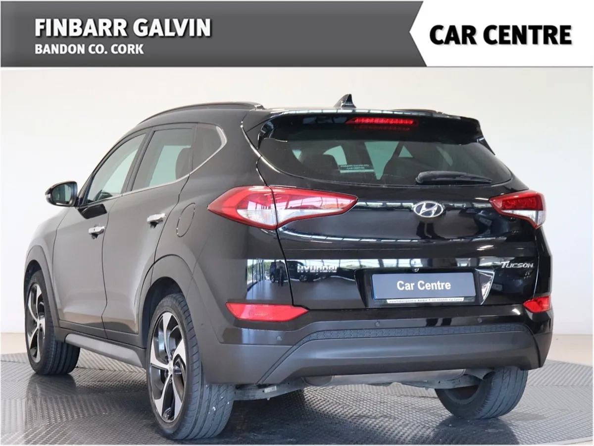 Hyundai Tucson 1.7 D Executive 2WD DCT - Image 2