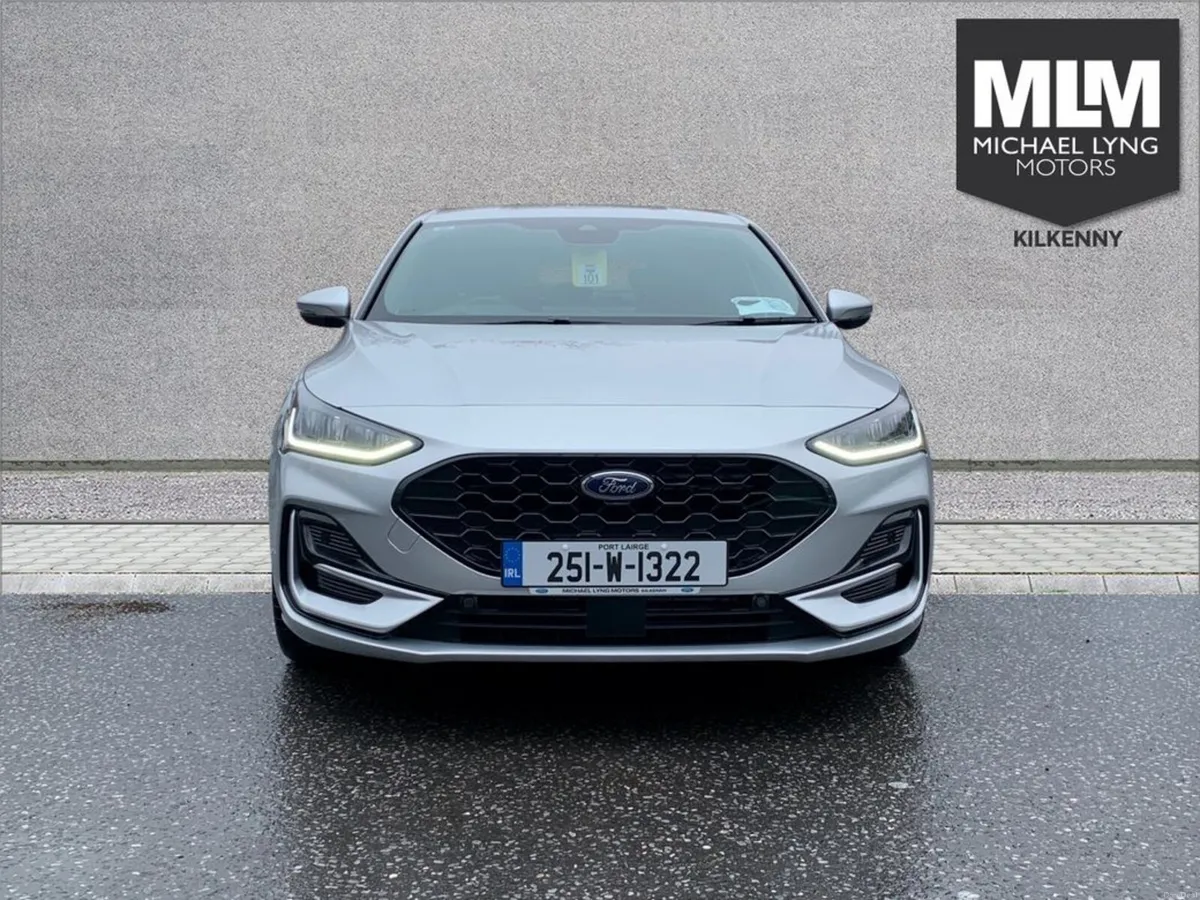 Ford Focus St-line 5D 1.0T 125 Mhev M6 FW - Image 2