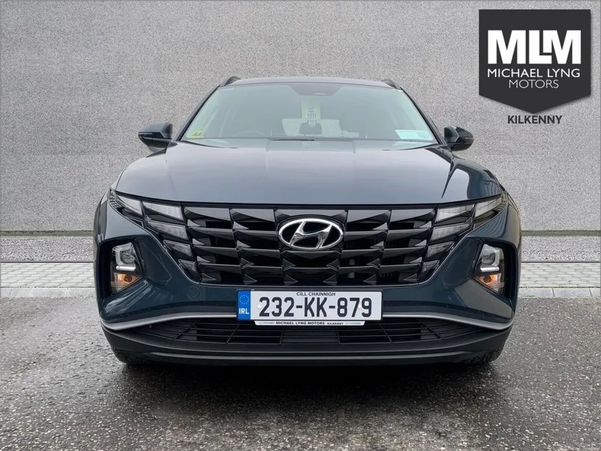 Hyundai Tucson Executive 5DR - Image 2
