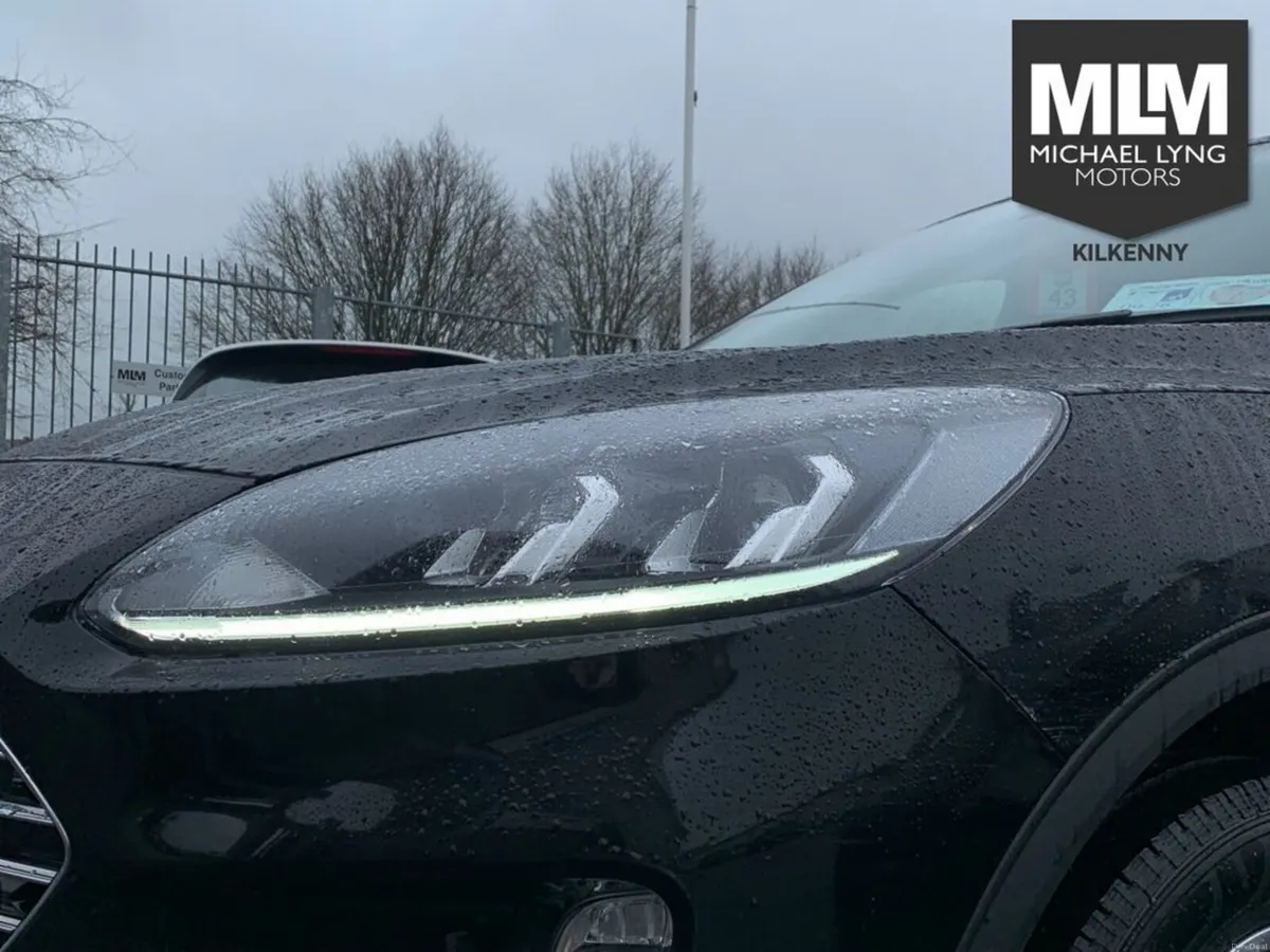 Ford Kuga Titanium 2.5phev225 S6.2 CT 4D - Image 4