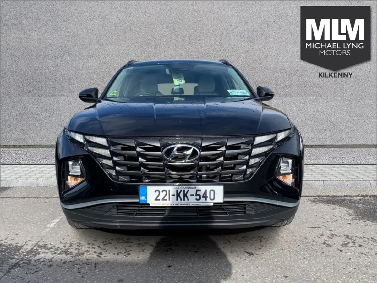 Hyundai Tucson ix35 Executive 5DR - Image 2