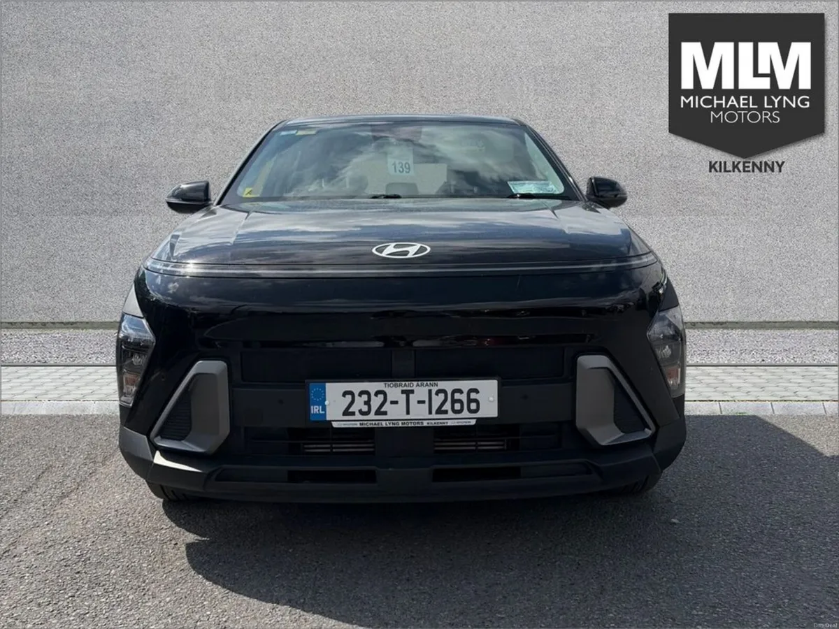Hyundai KONA Signature 5DR - Image 2
