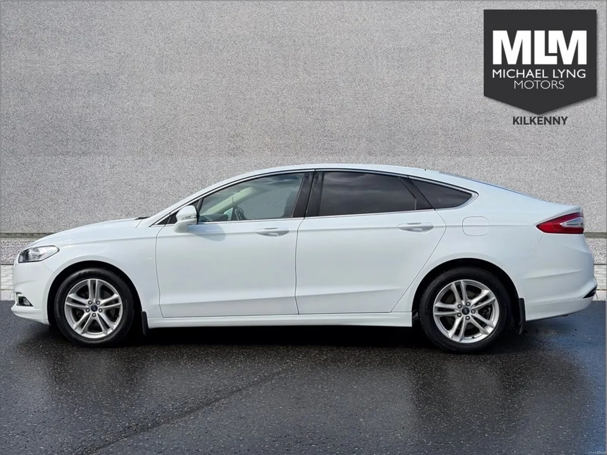 Ford Mondeo Titanium 5DR 2.0 150PS 6SPD 4D - Image 4