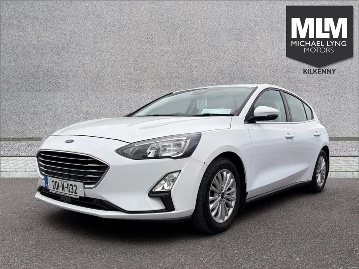 Ford Focus Titanium 5D 1.5TD120 S6.2 M6 F - Image 3