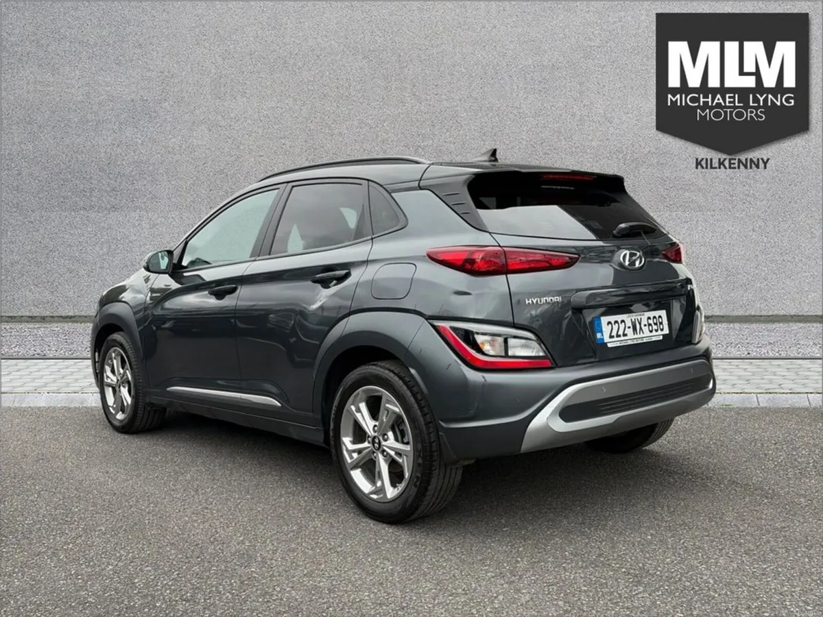 Hyundai KONA Kauai Petrol TWO - Tone Roof 5DR - Image 6