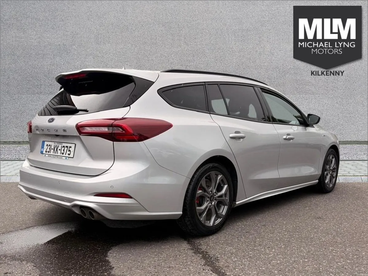 Ford Focus St-line Style 5W 1.0T 125 M6 4 - Image 6