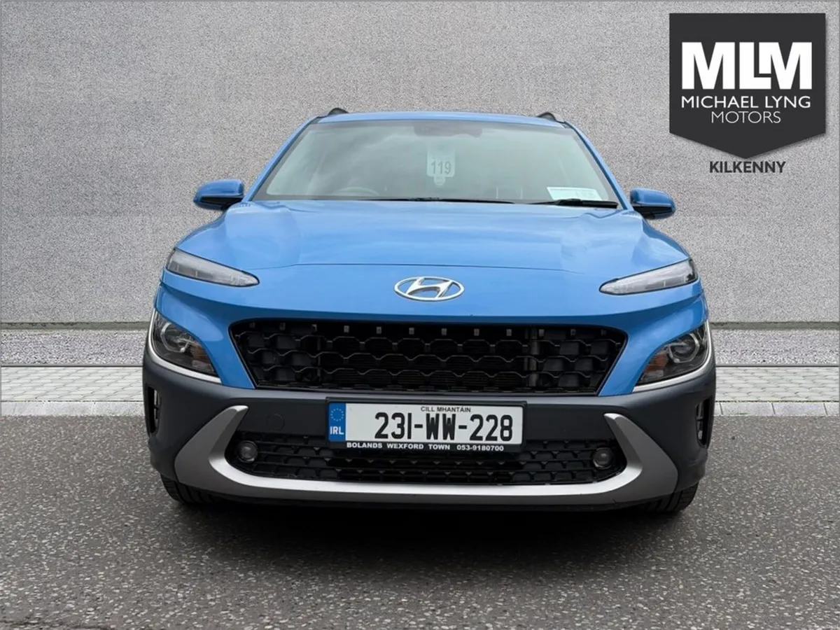 Hyundai KONA Kauai Executive Petrol 5DR - Image 2