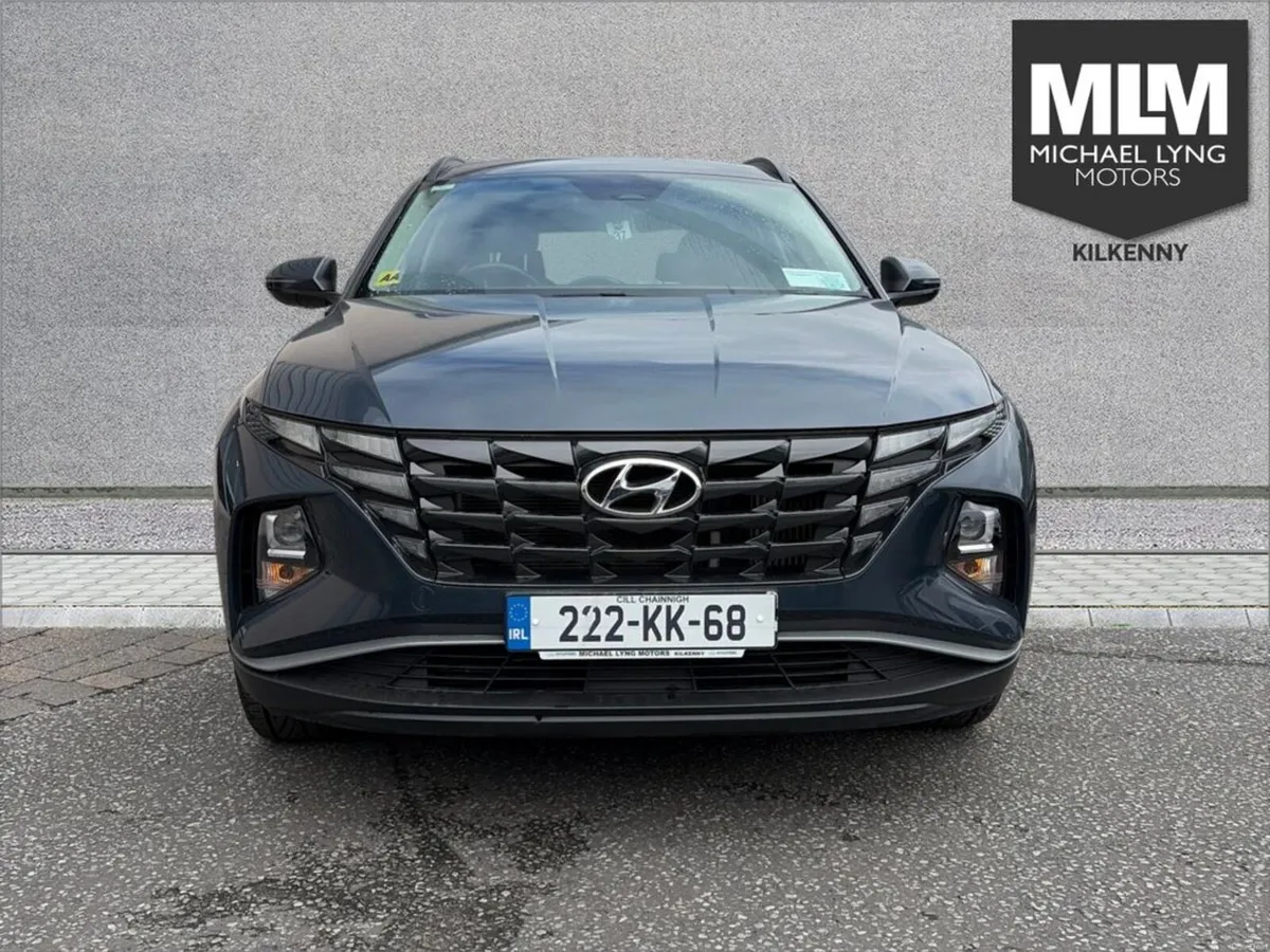 Hyundai Tucson ix35 Executive 5DR - Image 2