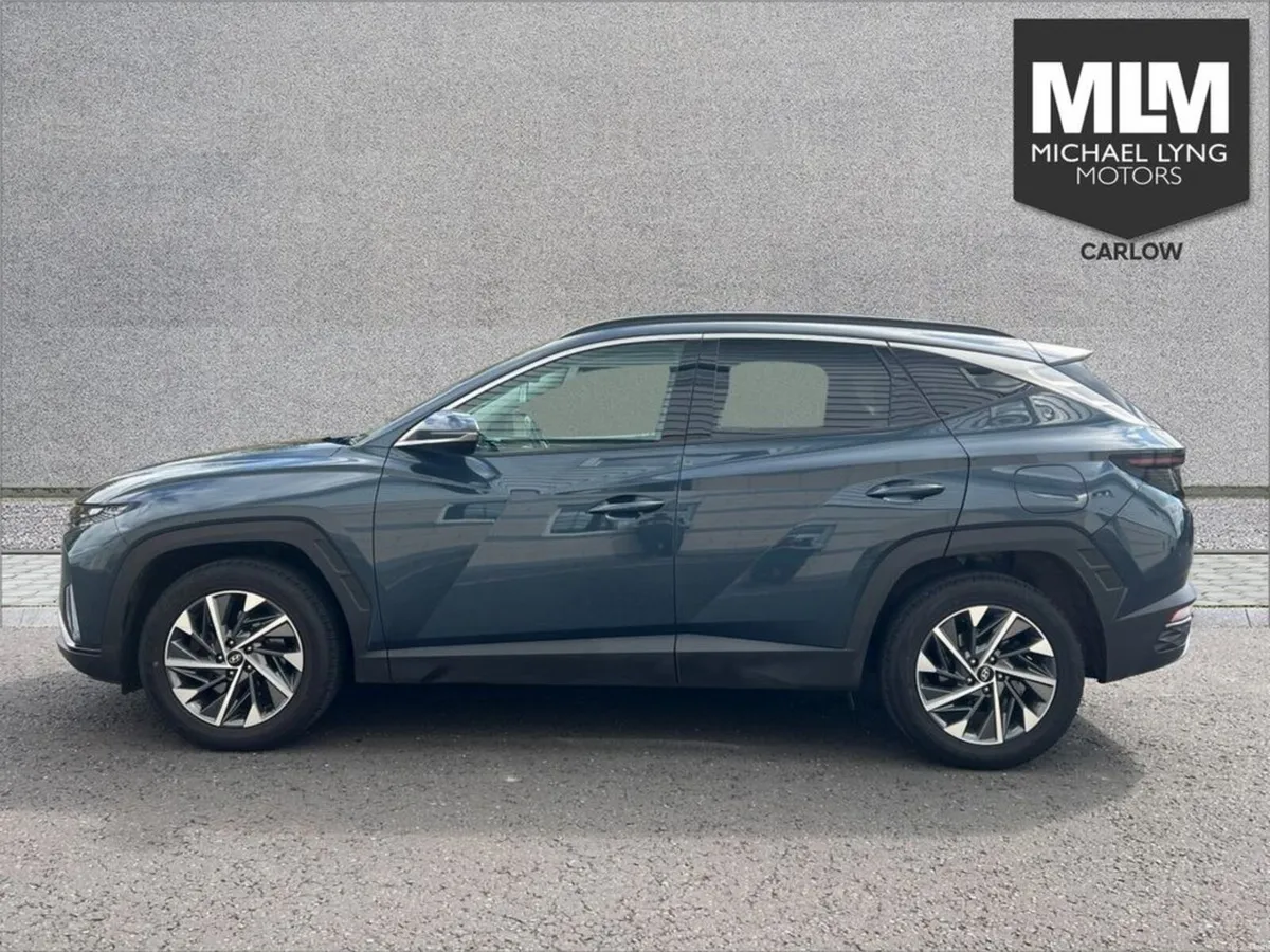 Hyundai Tucson 2WD Executive Plus - Image 4