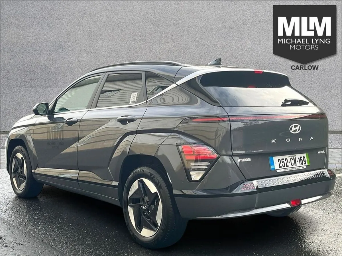 Hyundai KONA Kona EV Platinum 65kWh - Image 5