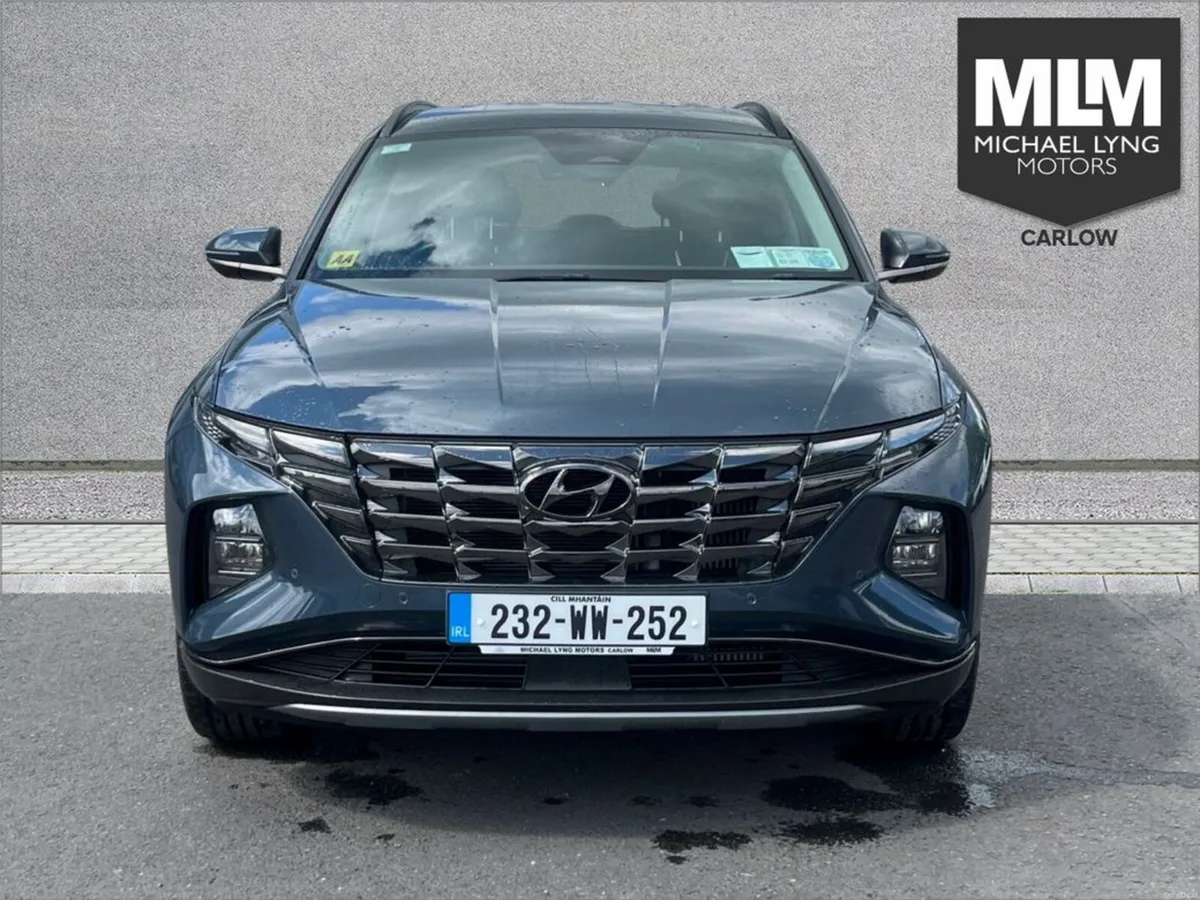 Hyundai Tucson Executive Plus 5DR - Image 2